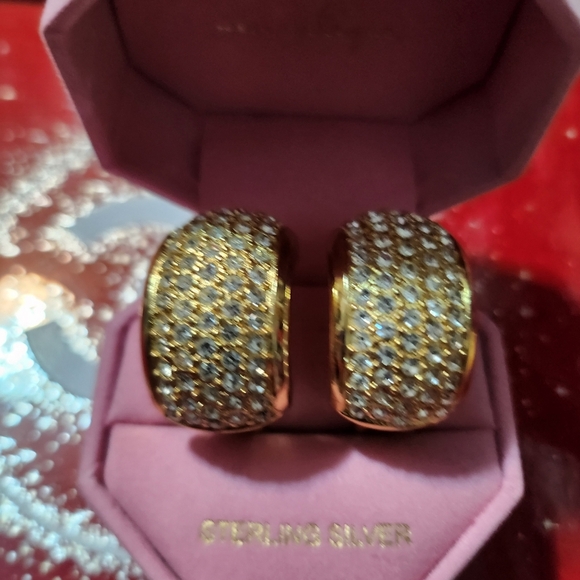 Christian Dior Vintage Signed Clip-on earrings - Picture 5 of 12